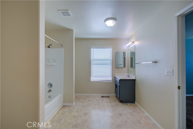 Detail Gallery Image 30 of 43 For 3751 Morning Glory Ave, Merced,  CA 95348 - 3 Beds | 2/1 Baths