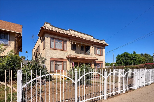 1501 S Ardmore Avenue #4, Los Angeles, CA, 90006 1501 S Ardmore Avenue #4, Los Angeles, CA, 90006