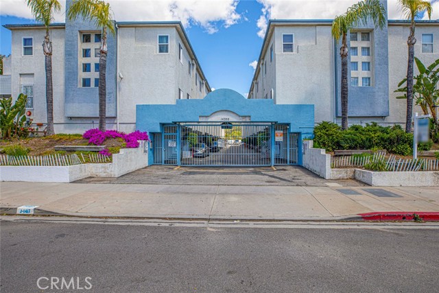 14355 Foothill Boulevard, 3 photo 3