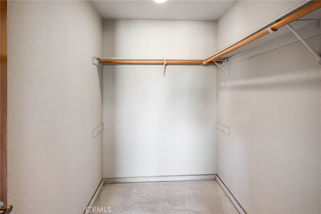 https://media.crmls.org/medias/90093889-e634-4735-8117-c49c124e981c.jpg?preset=X-Large