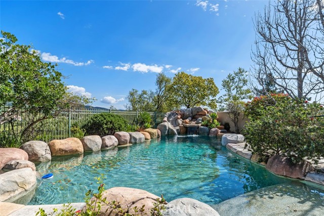 Detail Gallery Image 31 of 51 For 2 Muirfield, Rancho Santa Margarita,  CA 92679 - 4 Beds | 3 Baths