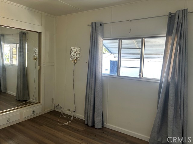 Detail Gallery Image 10 of 17 For 914 W Johnston, Hemet,  CA 92543 - 2 Beds | 1 Baths