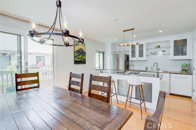 2617 Ruhland Avenue, Redondo Beach, California 90278, 2 Bedrooms Bedrooms, ,1 BathroomBathrooms,Residential,Sold,Ruhland,SB23059783