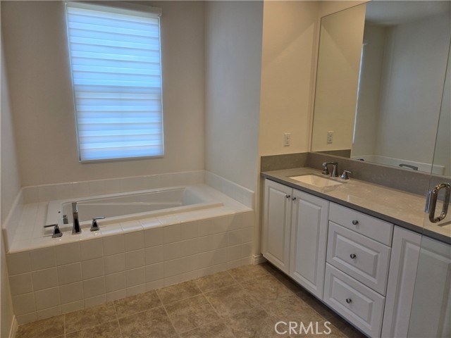 Detail Gallery Image 21 of 30 For 93 Henson, Irvine,  CA 92620 - 4 Beds | 3 Baths