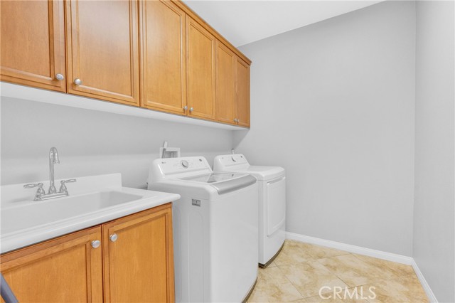 Image 25 of 56 For 10850 Cameron Court