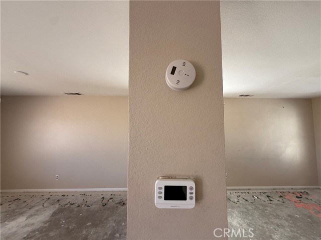 Detail Gallery Image 10 of 50 For 14577 Crossing, Victorville,  CA 92394 - 3 Beds | 2/1 Baths
