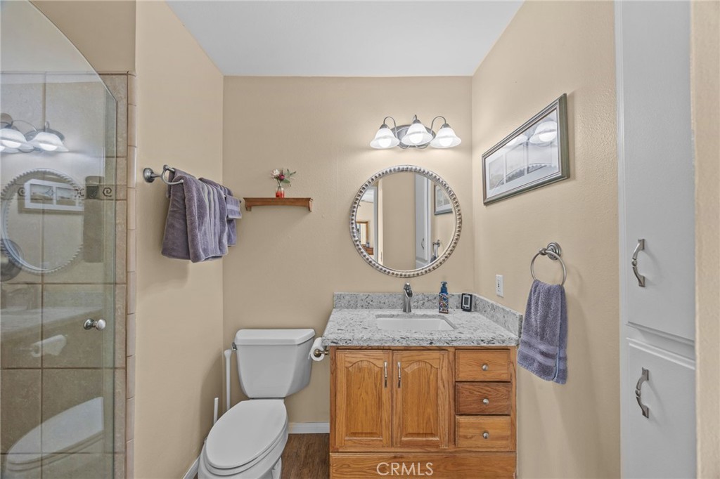 https://media.crmls.org/medias/900b265e-7cd7-48e1-bc6c-93691bc10328.jpg?preset=X-Large
