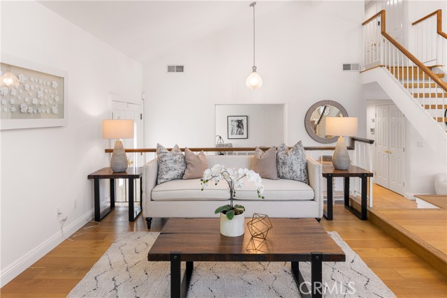 23721 Sarda Road, Valencia CA: https://media.crmls.org/medias/900ba628-5302-4d37-bb23-ffc21f80db0a.jpg