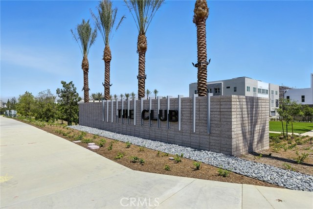 25 Remy Lane, Montebello CA: https://media.crmls.org/medias/900bd8de-6011-4129-a7e3-09650d2995f6.jpg
