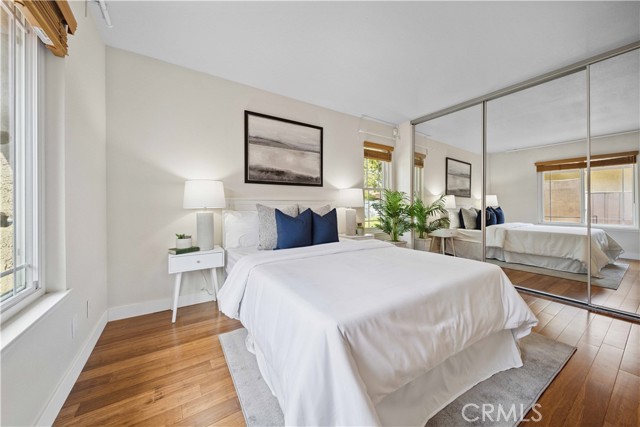 10 Windrow, Irvine CA: https://media.crmls.org/medias/900bdacf-1bc2-41e3-be55-7b0bd91babd4.jpg