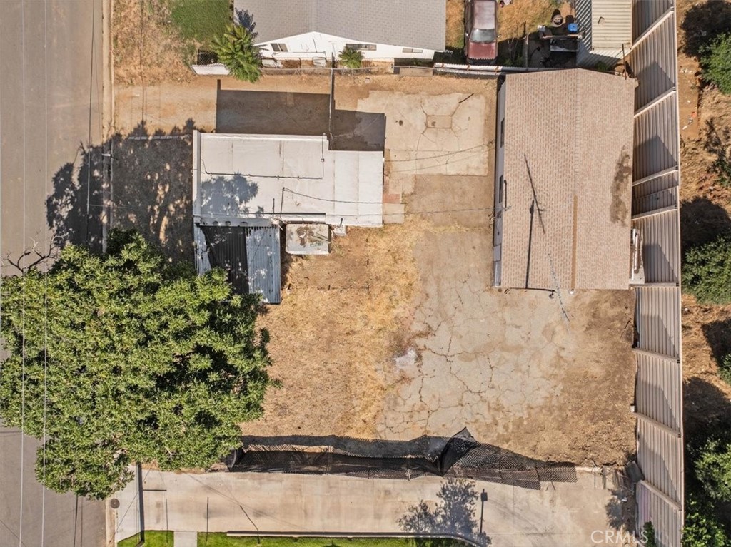 https://media.crmls.org/medias/900bdc29-d93c-479d-b2ca-1affcfa93344.jpg?preset=X-Large