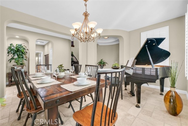 Detail Gallery Image 9 of 45 For 3328 S Crawford, Santa Ana,  CA 92704 - 5 Beds | 4/1 Baths