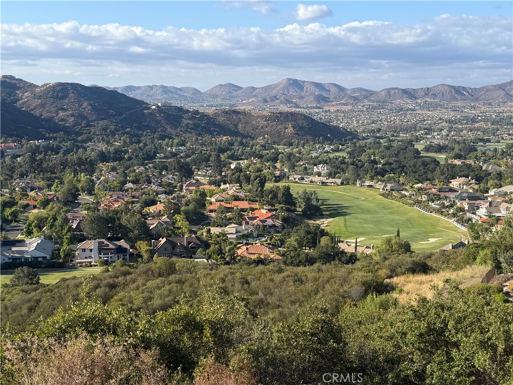 https://media.crmls.org/medias/900c6463-0ac3-4617-a7d1-36dc9fd4ded5.jpg?preset=X-Large