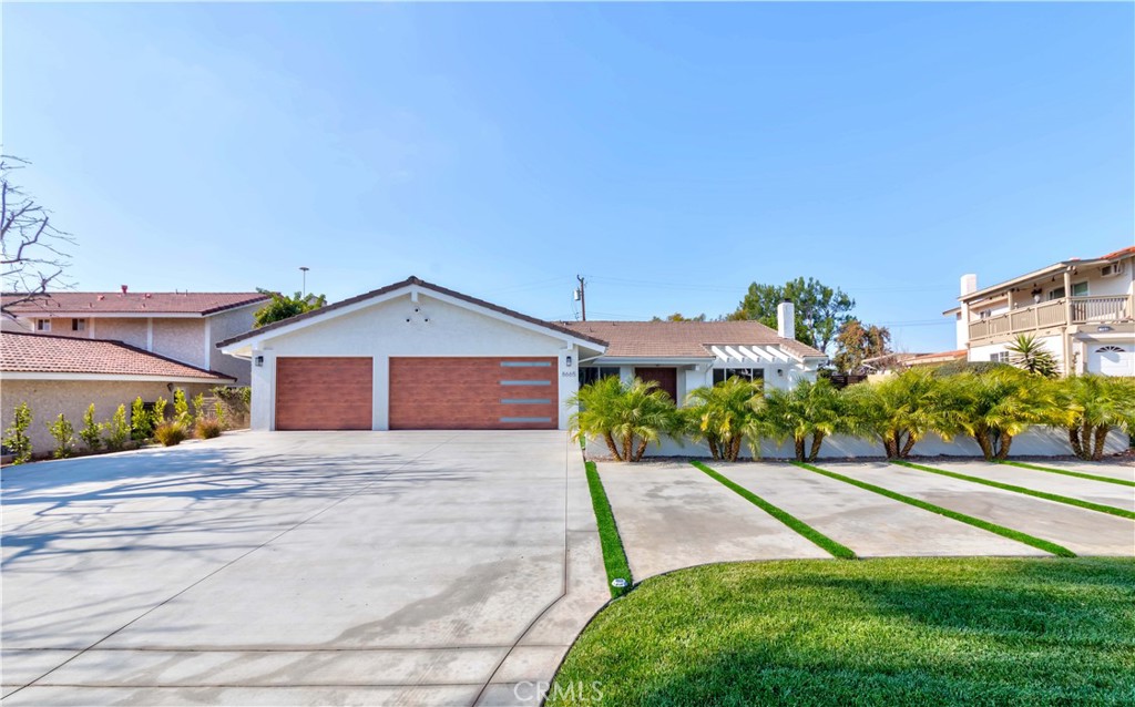 8665 Los Coyotes Drive