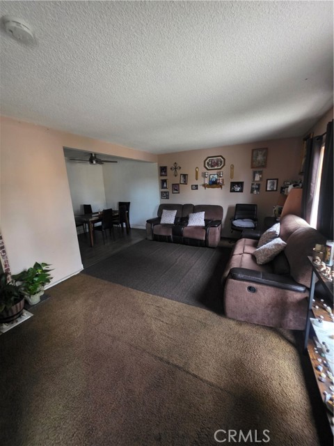 602 E Wilhelmina Street, Anaheim CA: https://media.crmls.org/medias/900d5e56-7e42-45b9-a231-79fed46ccaef.jpg