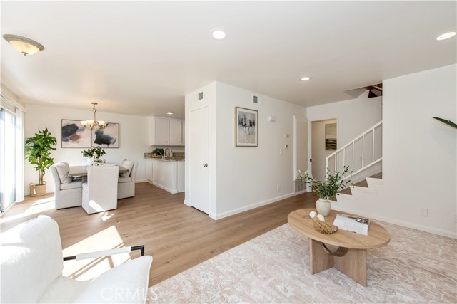 Detail Gallery Image 19 of 31 For 28 Exeter #19,  Irvine,  CA 92612 - 2 Beds | 2/1 Baths