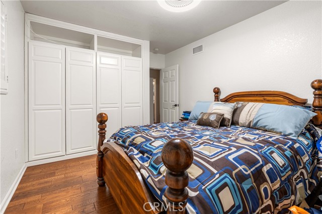 Detail Gallery Image 15 of 20 For 16708 Sunburst, Northridge,  CA 91326 - 4 Beds | 2 Baths