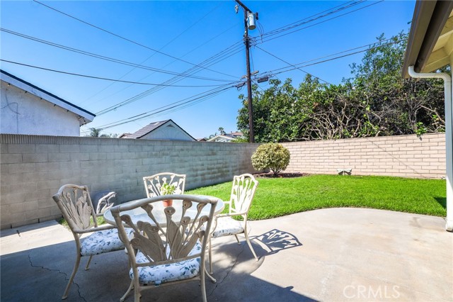 20071 Moontide Circle, Huntington Beach CA: https://media.crmls.org/medias/900fd64f-0497-4ebc-839f-a99f7468b308.jpg
