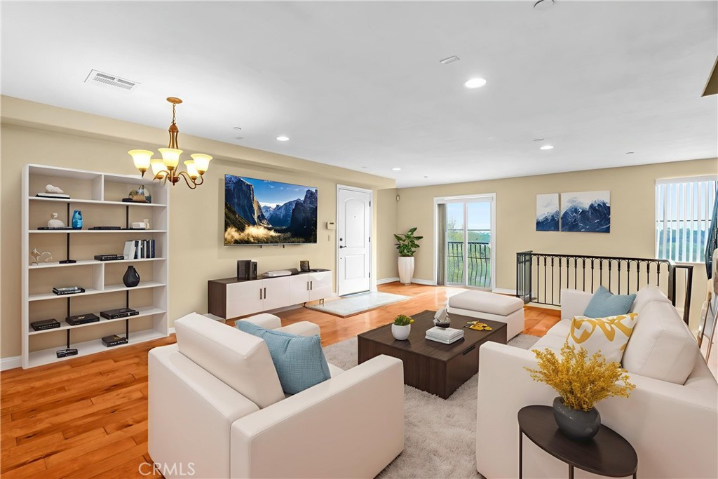 MLS #SB25236417 image #8