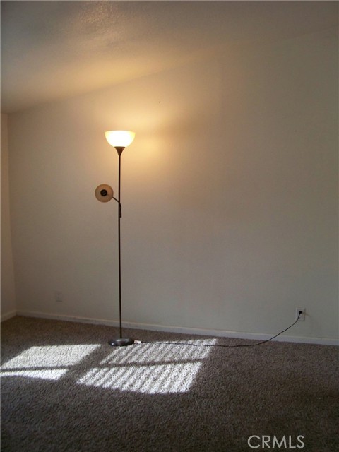 655 Main, San Jacinto CA: https://media.crmls.org/medias/90105125-99b9-4525-b542-bac95193b953.jpg