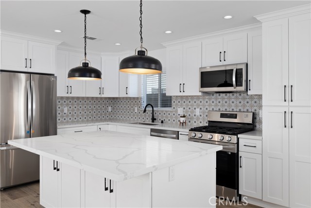 152 S Wabash, Glendora CA: https://media.crmls.org/medias/90108909-32d4-4609-80d6-27294674edab.jpg