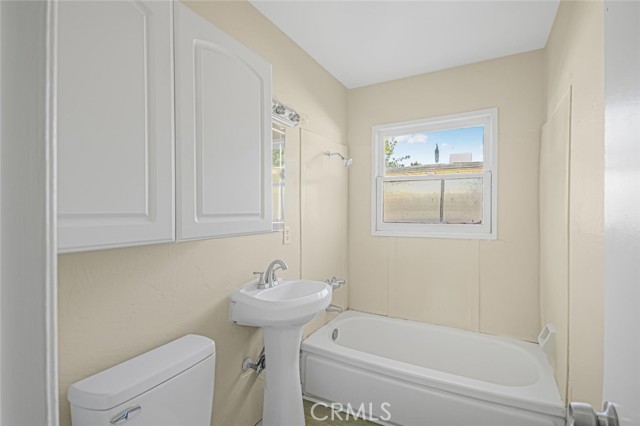 Detail Gallery Image 15 of 19 For 44327 Sundell Ave, Lancaster,  CA 93536 - 3 Beds | 2 Baths