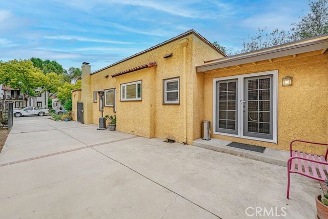 3735 Lemon Avenue, Long Beach, California 90807, 3 Bedrooms Bedrooms, ,2 BathroomsBathrooms,Single Family Residence,For Sale,Lemon,PW24068741