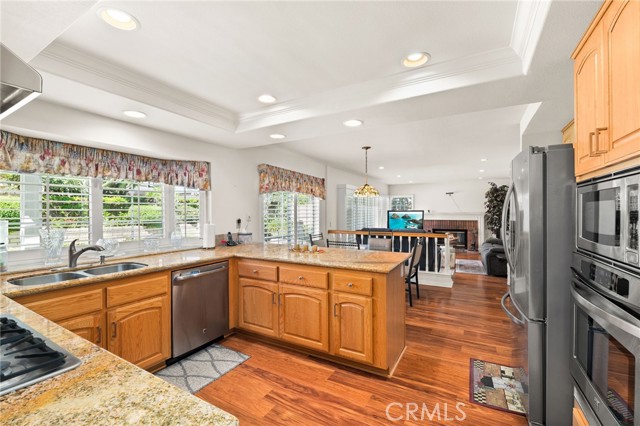 Detail Gallery Image 13 of 52 For 937 Finnell Way, Placentia,  CA 92870 - 4 Beds | 3 Baths