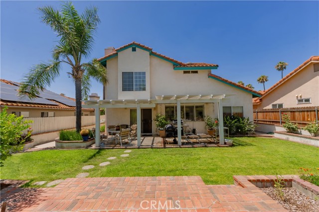 13674 Bennington Court, Fontana CA: https://media.crmls.org/medias/9012b8e8-471e-44c5-91bb-8de79fba26c2.jpg