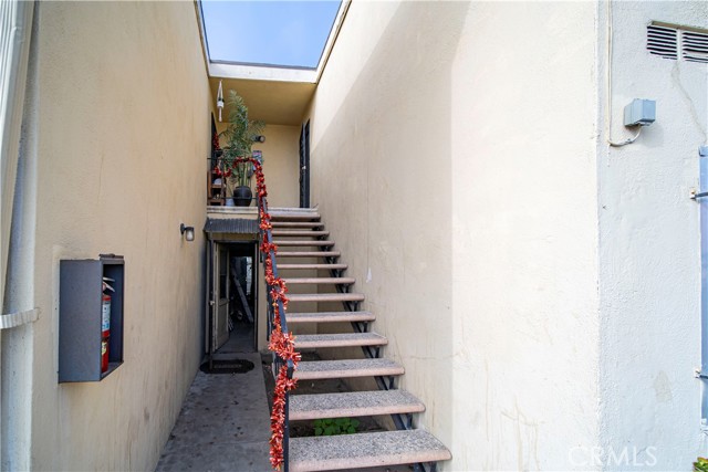 Detail Gallery Image 20 of 24 For 1308 E Oaks St #C,  Compton,  CA 90221 - 3 Beds | 2 Baths