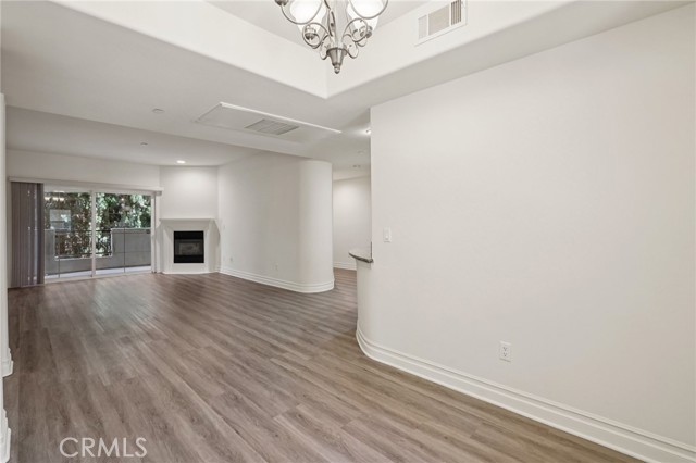 15206 Burbank Boulevard, Sherman Oaks CA: https://media.crmls.org/medias/9013343a-a1a9-4ce0-9421-60ab1534267c.jpg
