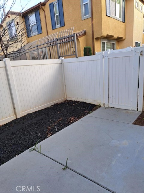 Image 20 of 23 For 27935 Cactus Avenue B