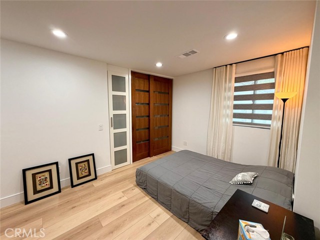 Detail Gallery Image 12 of 30 For 3007 3009 S Hobart, Los Angeles,  CA 90018 - 5 Beds | 4 Baths