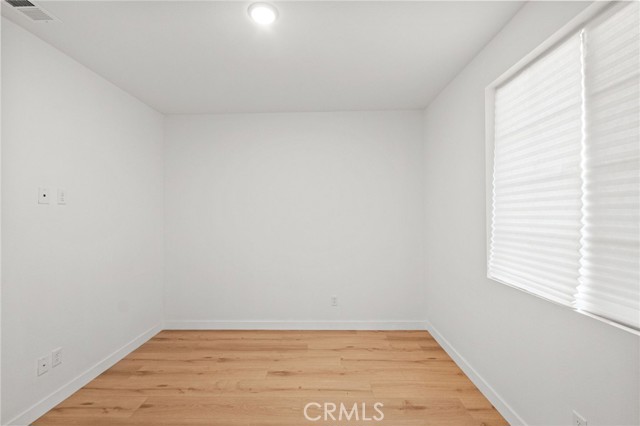 Image 6 of 60 For 431 Daniella Way