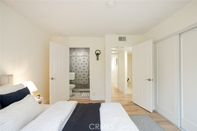 Detail Gallery Image 19 of 24 For 14803 Vanowen St #9,  Van Nuys,  CA 91405 - 2 Beds | 2 Baths