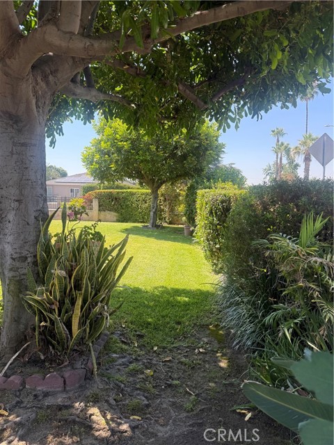 13431 Benbow Street, Baldwin Park CA: https://media.crmls.org/medias/90145a07-ef0a-4b1a-a35b-8805c575574a.jpg
