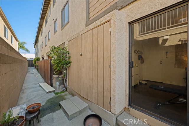 Detail Gallery Image 14 of 27 For 1465 W 179th St #1,  Gardena,  CA 90248 - 2 Beds | 2/1 Baths
