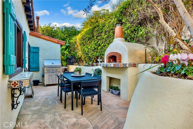 802 Rembrandt Drive, Laguna Beach CA: https://media.crmls.org/medias/9014652b-26b7-4bc3-92a3-9e33f4367551.jpg