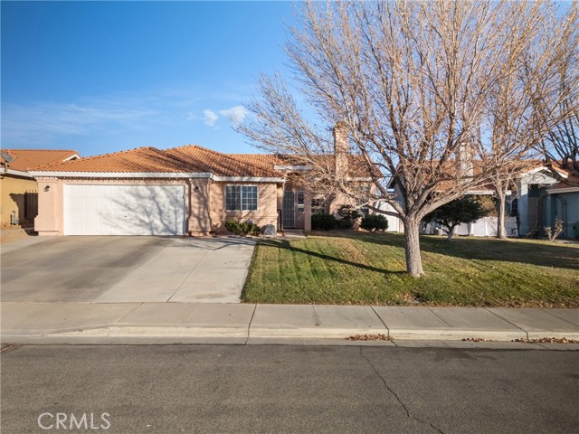 Detail Gallery Image 1 of 17 For 3150 Carnation St, Rosamond,  CA 93560 - 3 Beds | 2 Baths