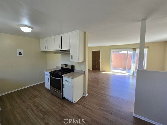 Detail Gallery Image 11 of 12 For 341 Unit C Woodland Pl #C,  Costa Mesa,  CA 92627 - 2 Beds | 1 Baths