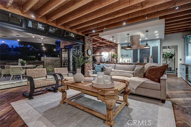 3208 Agnes Road, Manhattan Beach CA: https://media.crmls.org/medias/90160d63-2459-41a3-abab-5c6069639d21.jpg