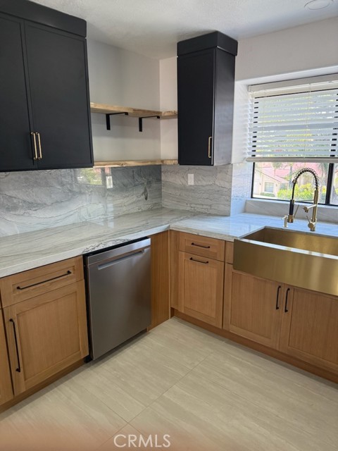 22547 Cascade, Canyon Lake CA: https://media.crmls.org/medias/90164f9e-99d6-4245-9db4-5ac756bec9ff.jpg