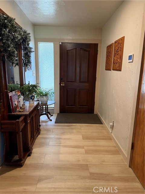 Detail Gallery Image 4 of 47 For 25565 Road 13, Chowchilla,  CA 93610 - 4 Beds | 3 Baths