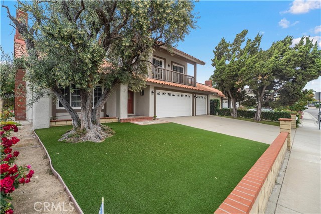 Detail Gallery Image 4 of 54 For 697 Farben Dr, Diamond Bar,  CA 91765 - 4 Beds | 3 Baths