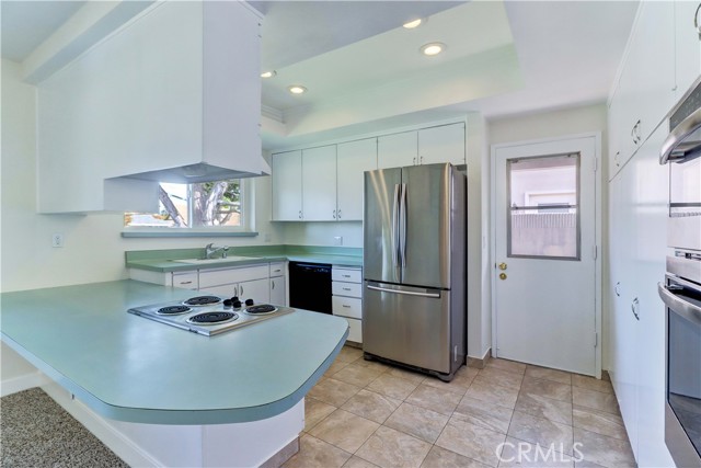 Detail Gallery Image 28 of 71 For 16591 Busby Ln, Huntington Beach,  CA 92647 - 5 Beds | 2 Baths