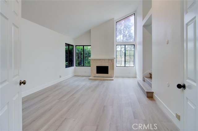 Detail Gallery Image 17 of 36 For 27 Earlymorn, Irvine,  CA 92614 - 4 Beds | 2/1 Baths