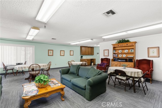 18900 Delaware Street, Huntington Beach CA: https://media.crmls.org/medias/90191399-0075-447b-a31d-5c9d4d3014c8.jpg