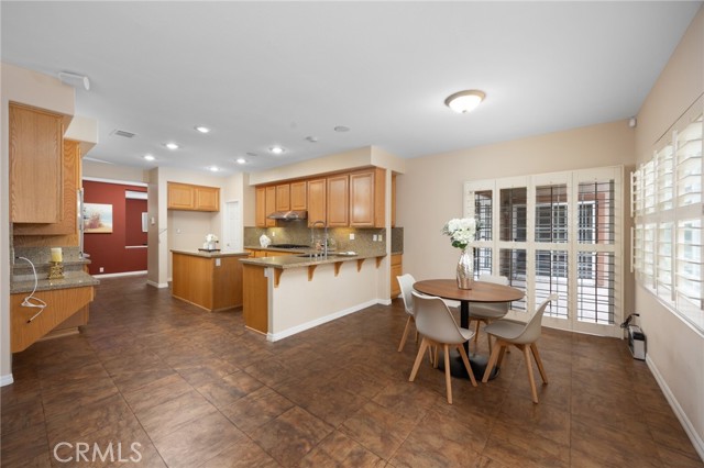 5675 W Overlook Drive, Rancho Cucamonga CA: https://media.crmls.org/medias/901a79d8-644a-4855-8312-89170b270ce8.jpg