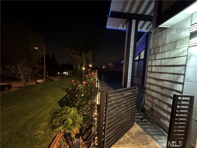 660 S Covered Wagon, Anaheim Hills CA: https://media.crmls.org/medias/901a7c4b-b11d-48bc-96b8-ceeb9d7bab6e.jpg