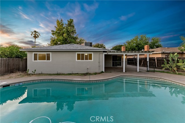 Image 16 of 17 For 2131 Pico Avenue